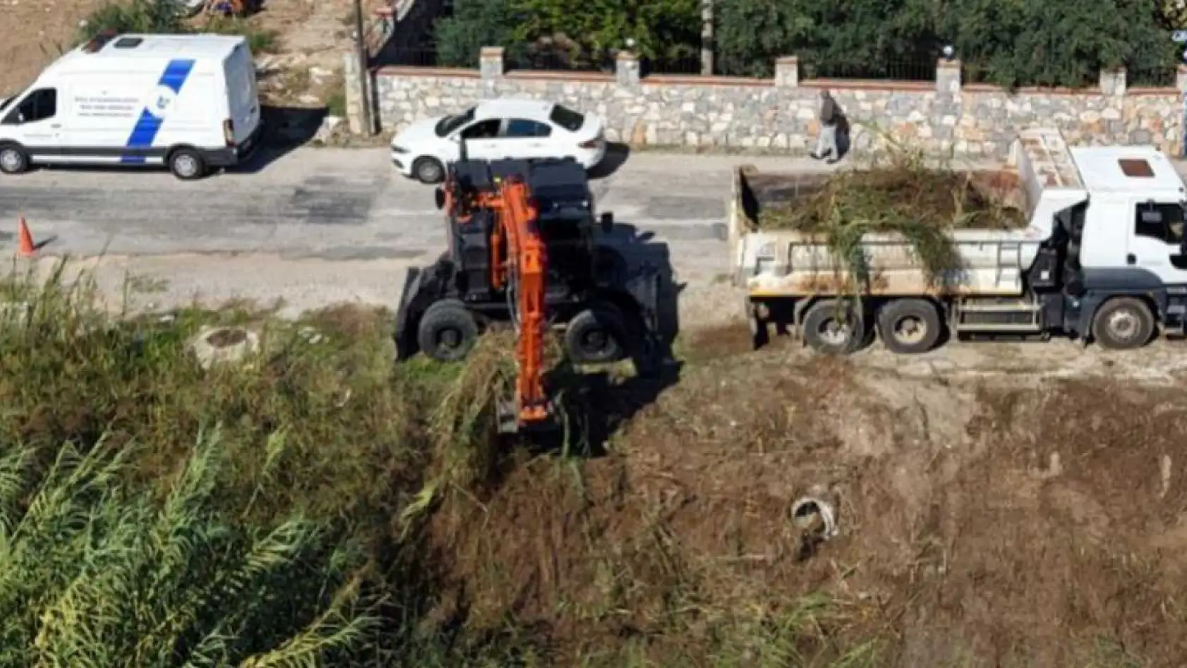 MUSKİ Fethiye'de 71,5 kilometre dere temizliği yaptı