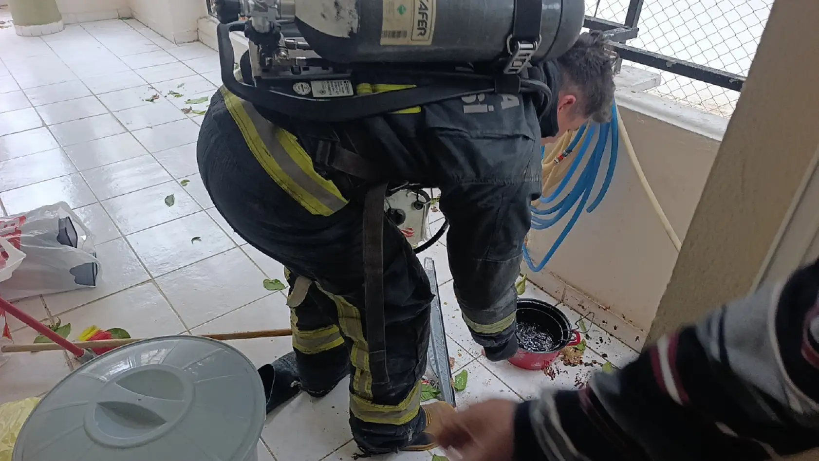 Ocakta unutulan fritöz itfaiyeyi alarma geçirdi