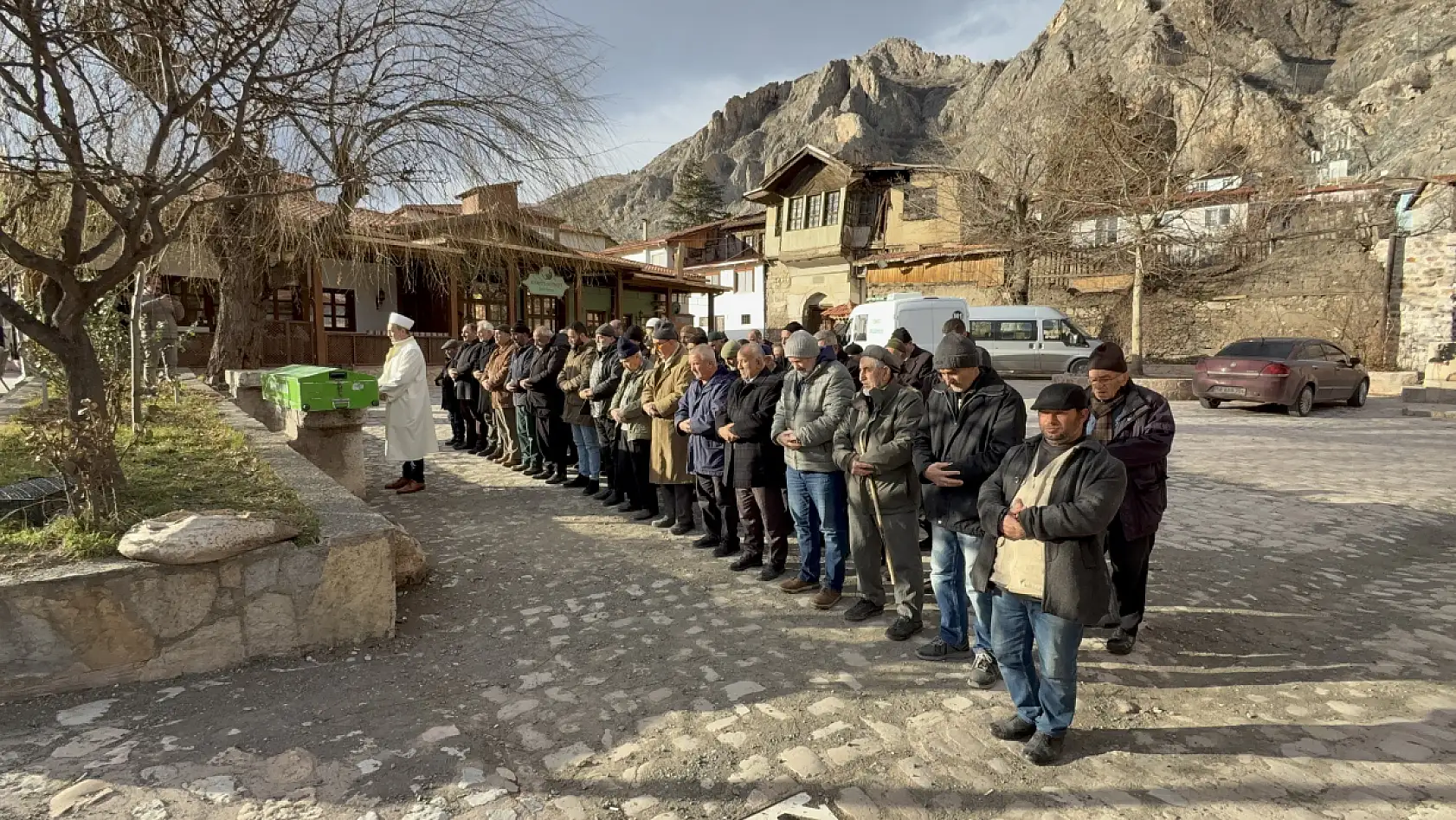 Tokat'ta kan donduran baba cinayetinde cenaze toprağa verildi