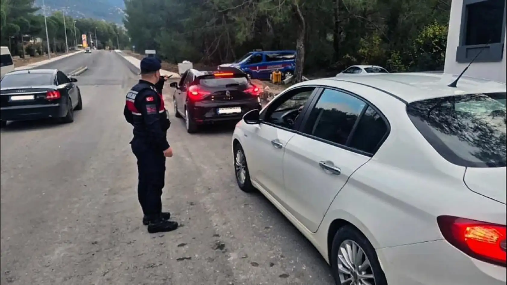 Muğla'da bir haftada çeşitli suçlardan araması bulunan 27 şahıs tutuklandı