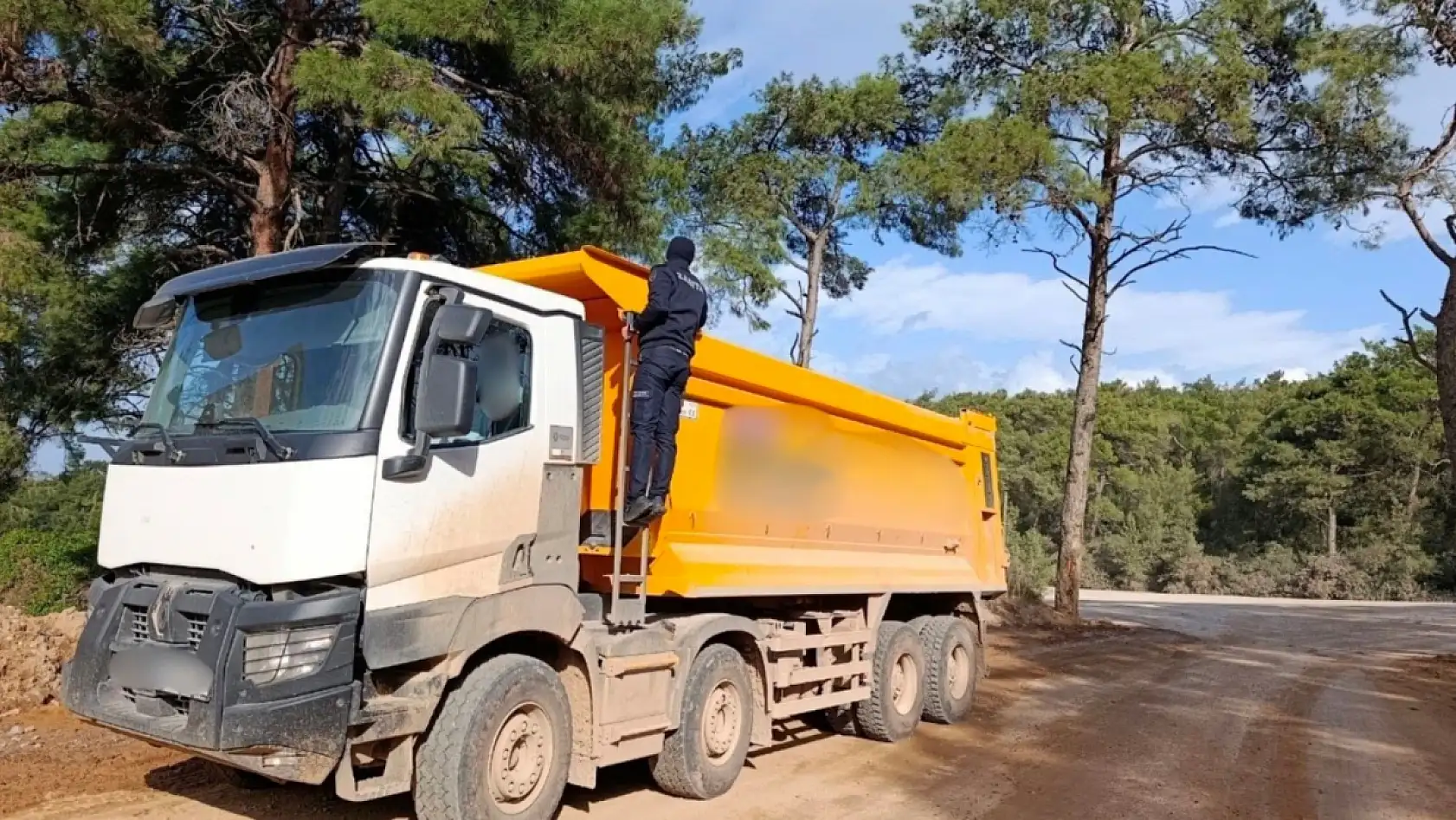 Bodrum'da inşaat atığı dökenlere 418 bin Türk Lirası cezai işlem
