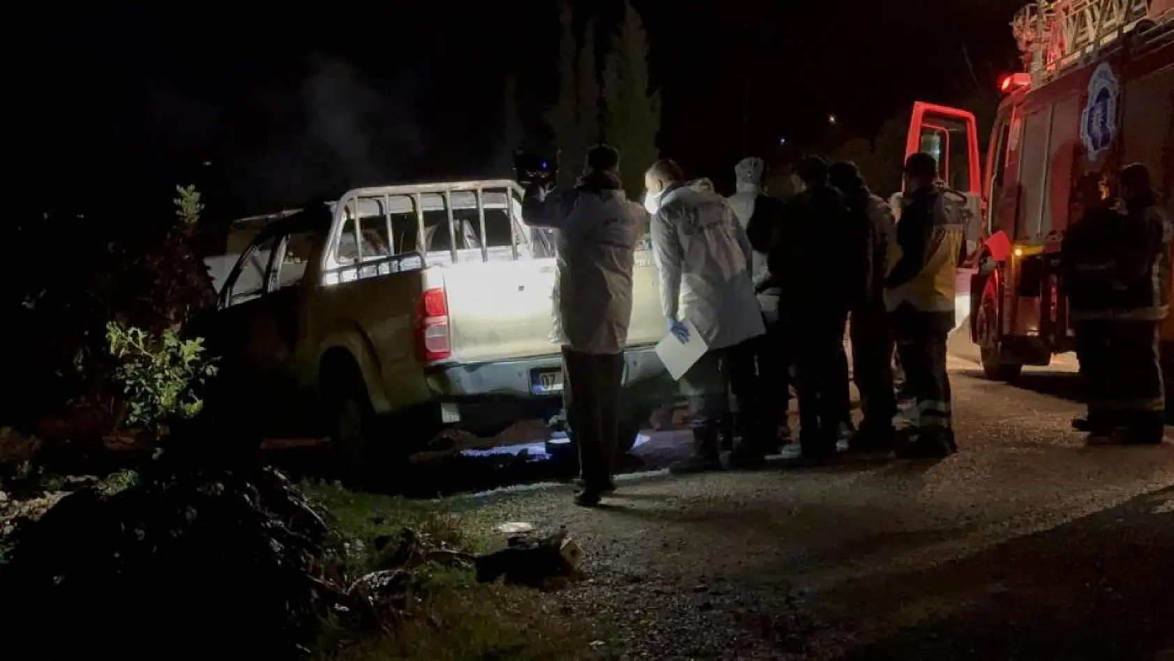 Araç içinde yanmış ceset bulundu