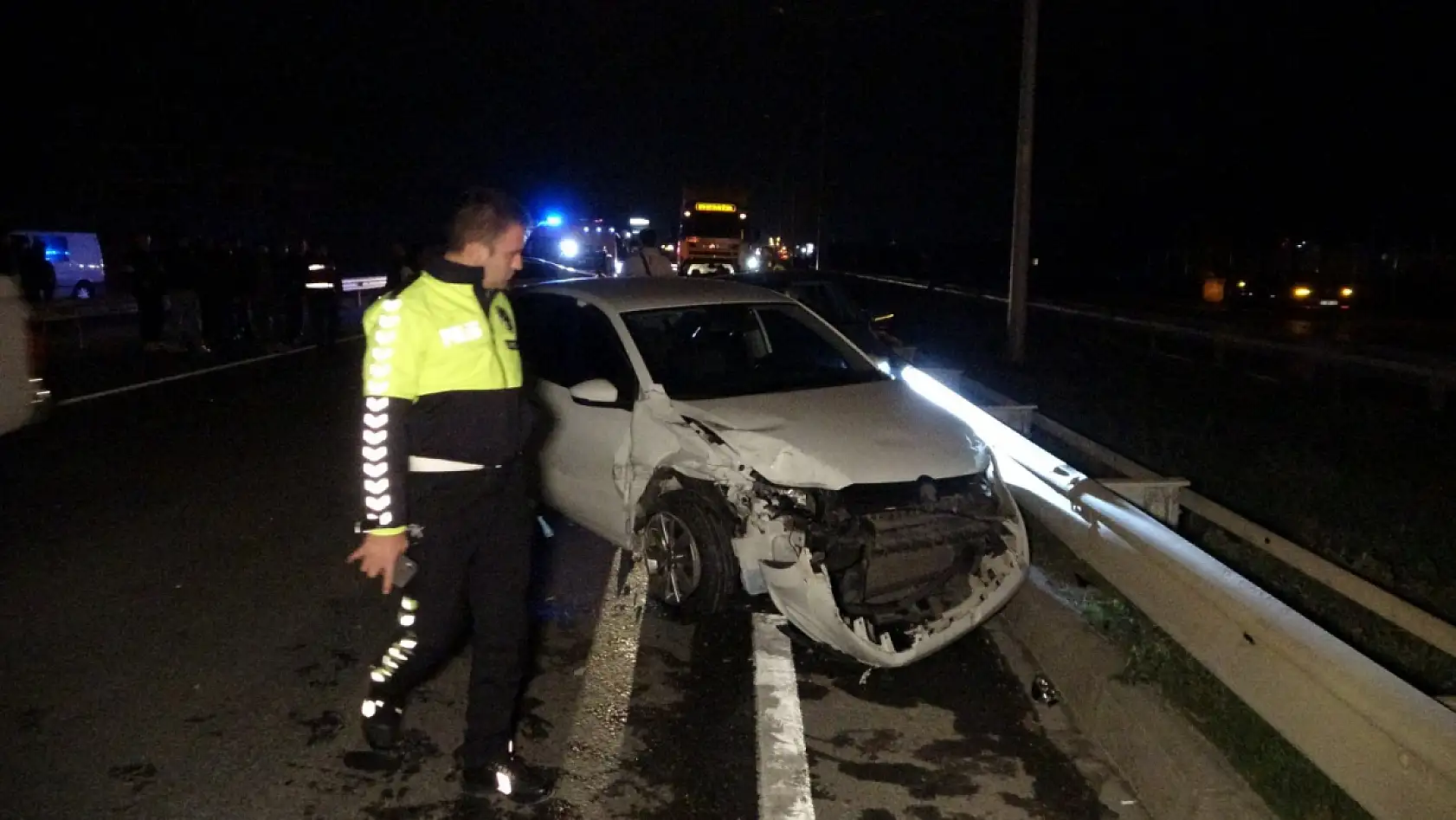 Zincirleme kazada 3 sürücüden 2'si ehliyetsiz 1'i hem ehliyetsiz hem alkollü çıktı