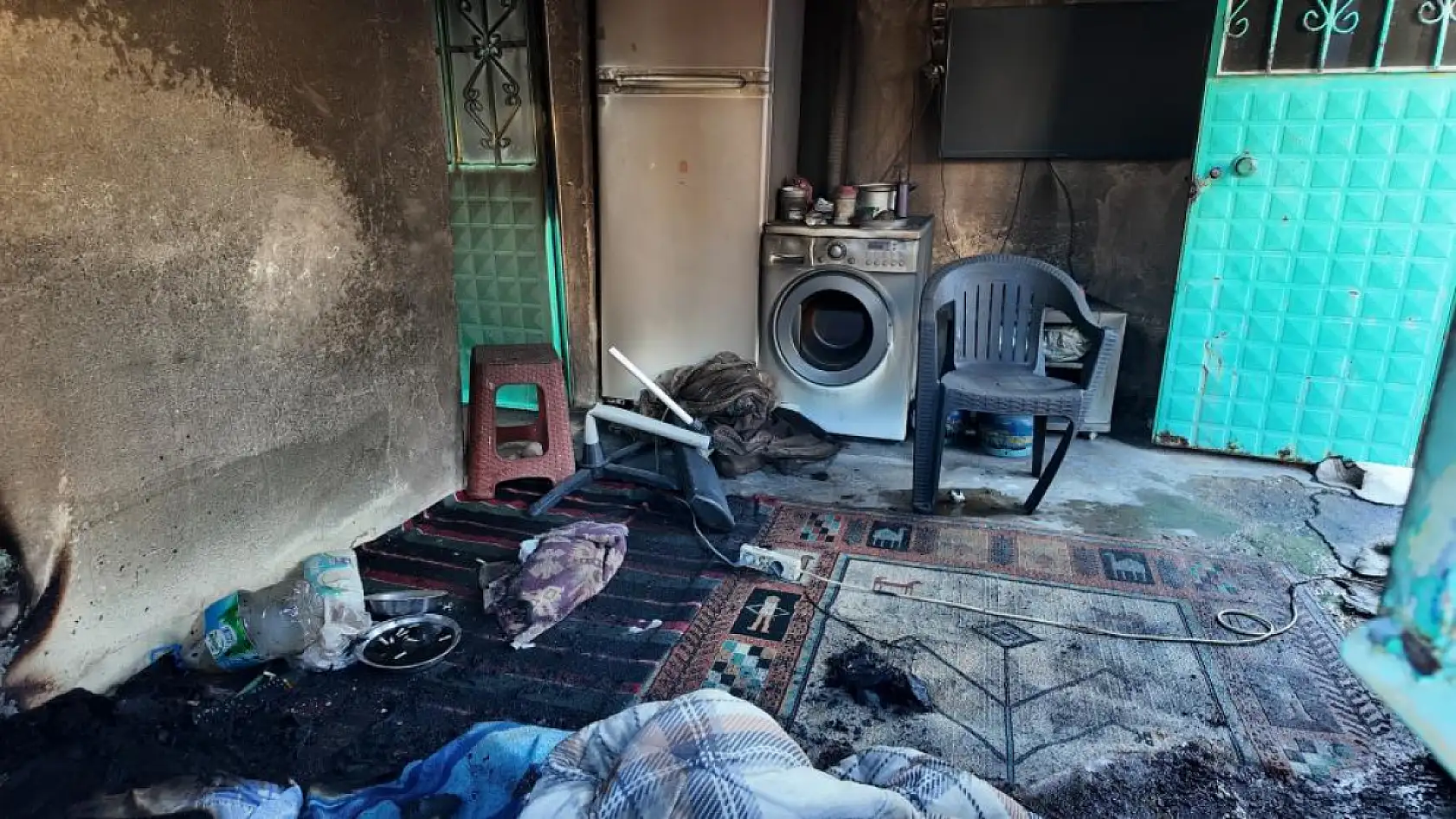 Sabaha Karşı Çıkan Yangın Can Aldı: Yalnız Yaşayan Yaşlı Adam Yaşamını Yitirdi