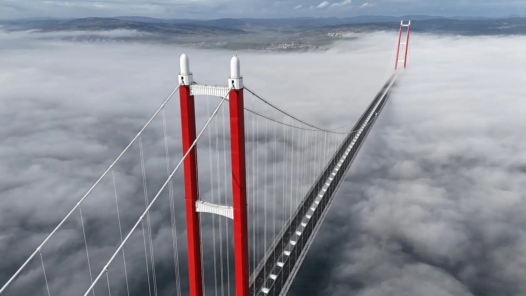 1915 Çanakkale Köprüsü sisler içinde mest etti