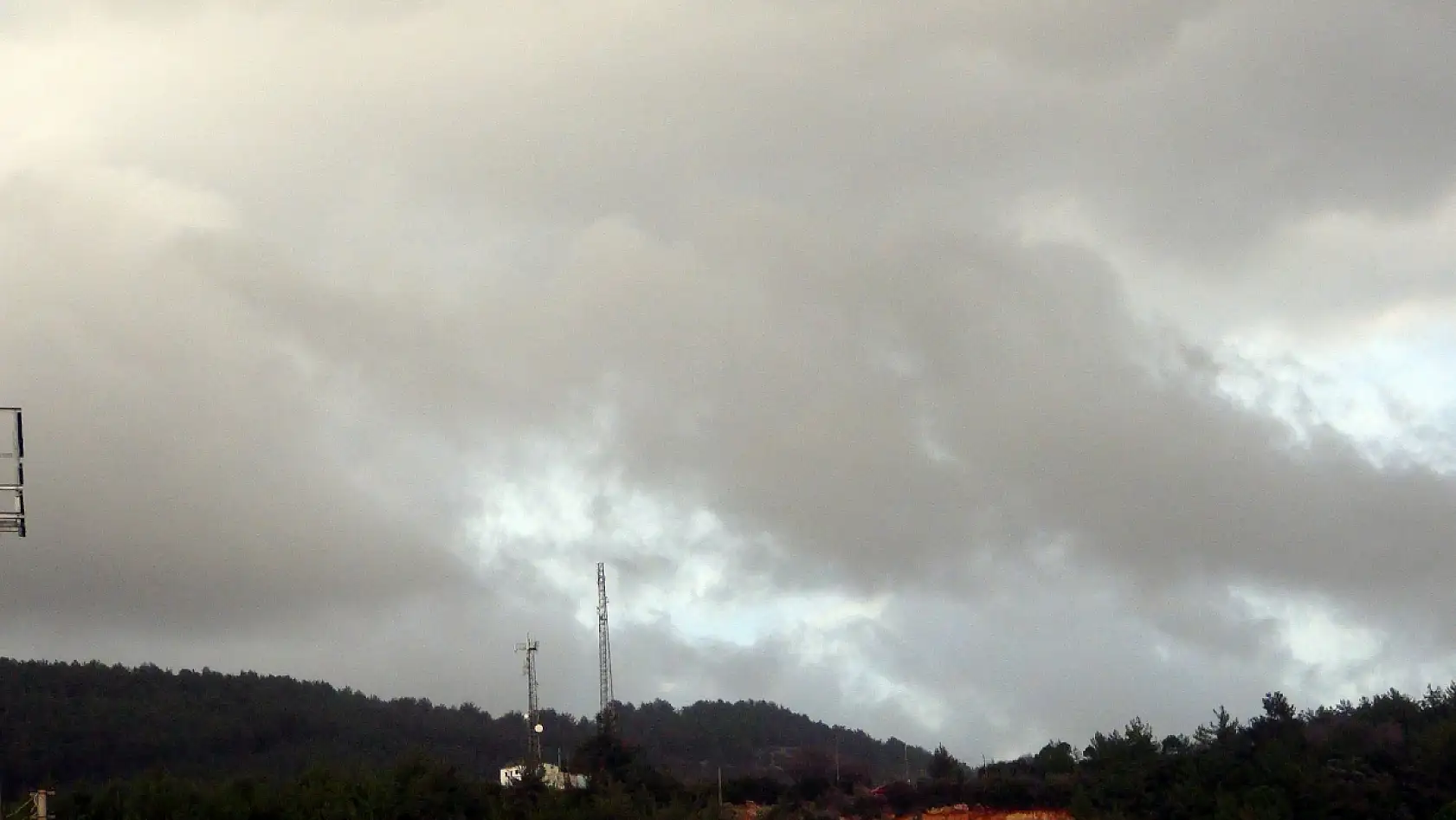 Muğla Denizden Arıtmayı Seçti, Uzmanlar İzmir'de Yapay Yağmura Temkinli