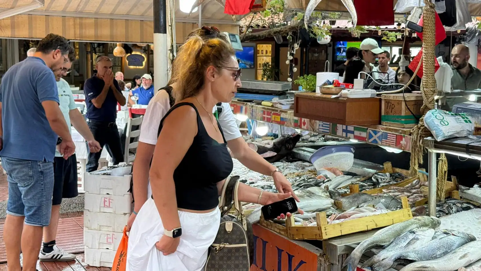 Balık sezonu Fethiye'de bereketli başladı