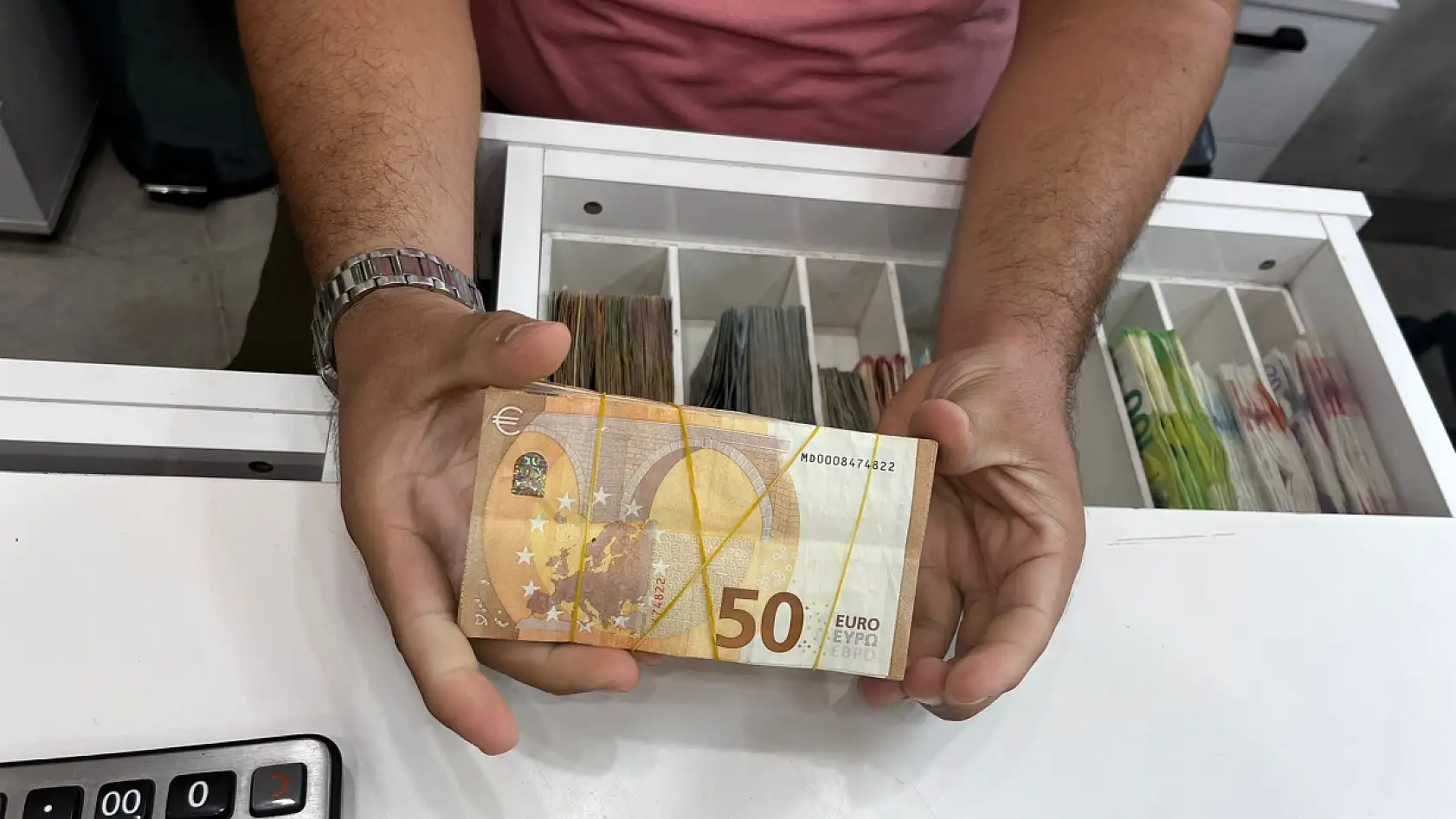 Döviz kuru hareketli: 'Fethiye halkı dövize ilgi gösteriyor'