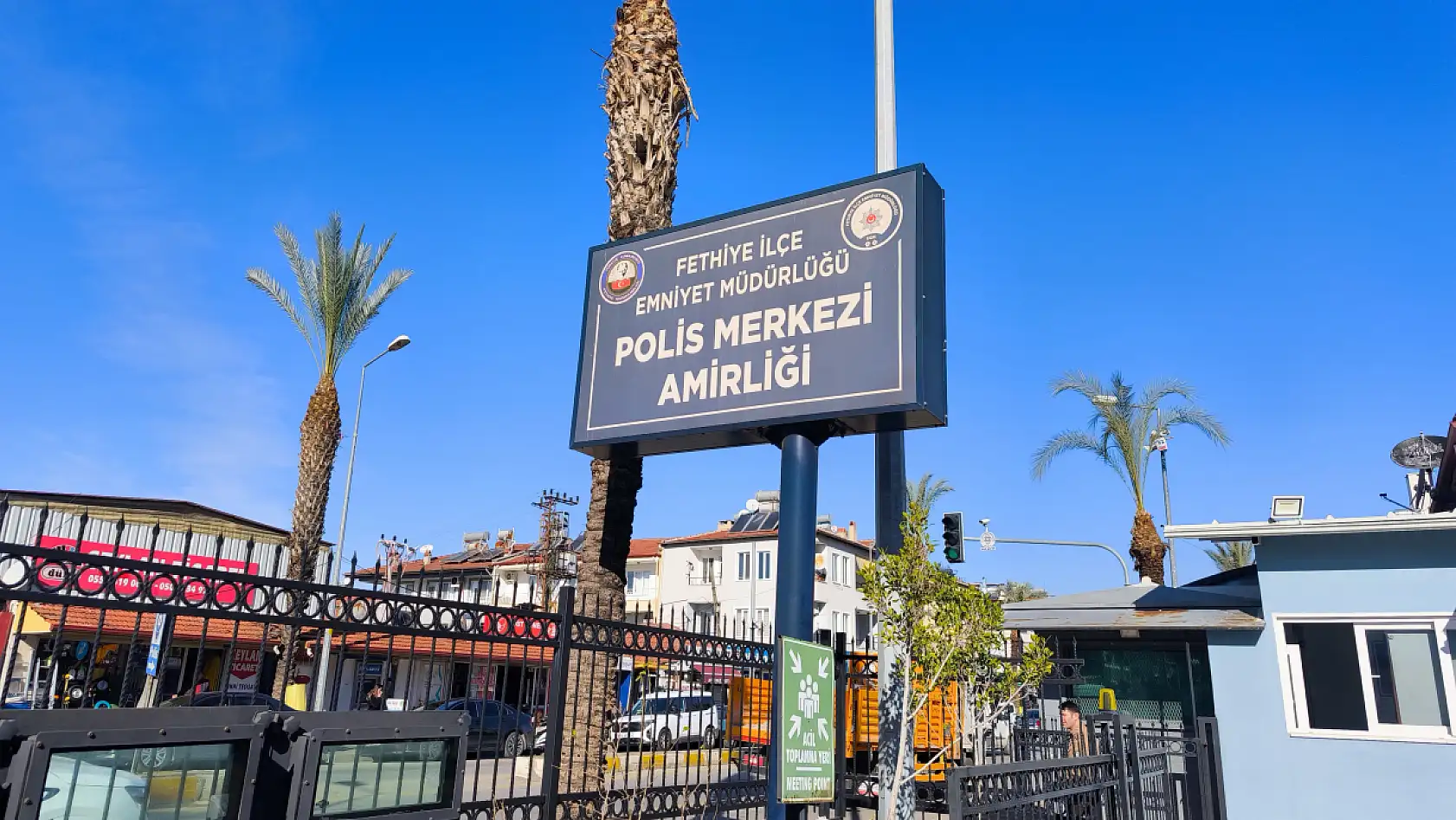 Seydikemer'de Misafirlikte Hırsızlık Şoku!  Çalınan Altınları, Polis 3 Gün İçinde Buldu