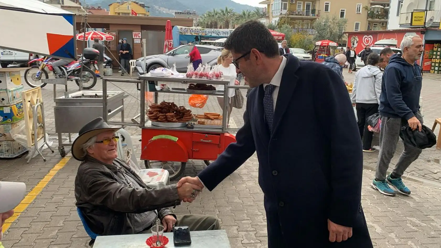 Kökten Pazar Esnafının Sorunlarını Dinledi