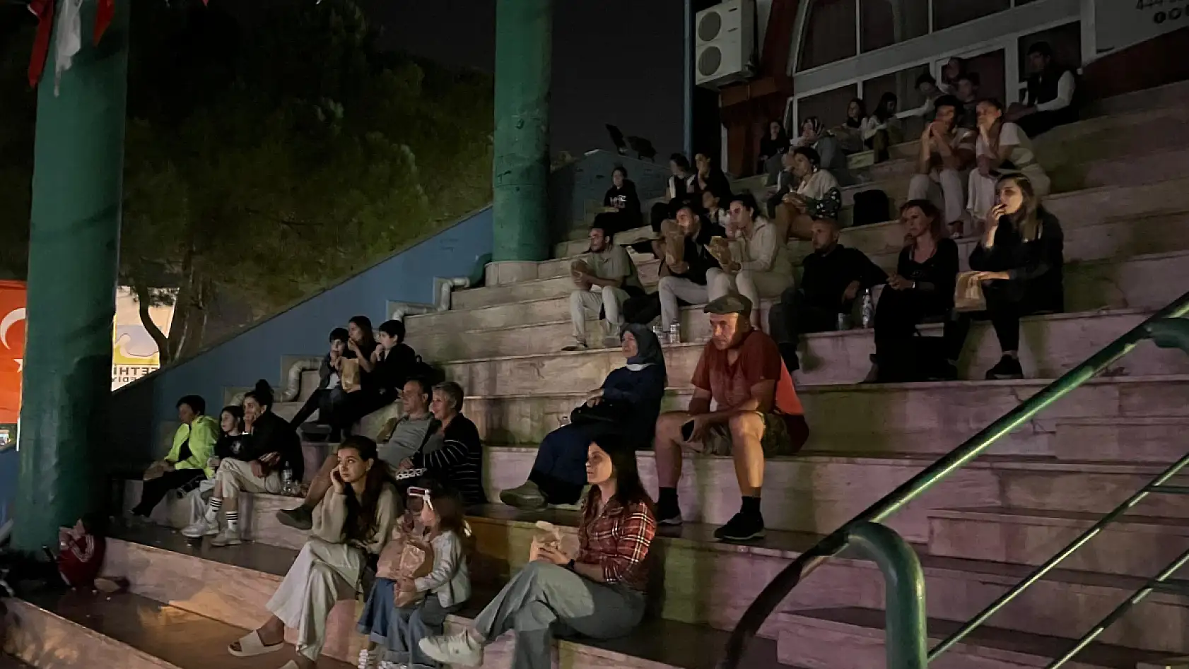 Fethiye'de Çevre Haftası kutlandı: Film gösterisiyle farkındalık yaratıldı