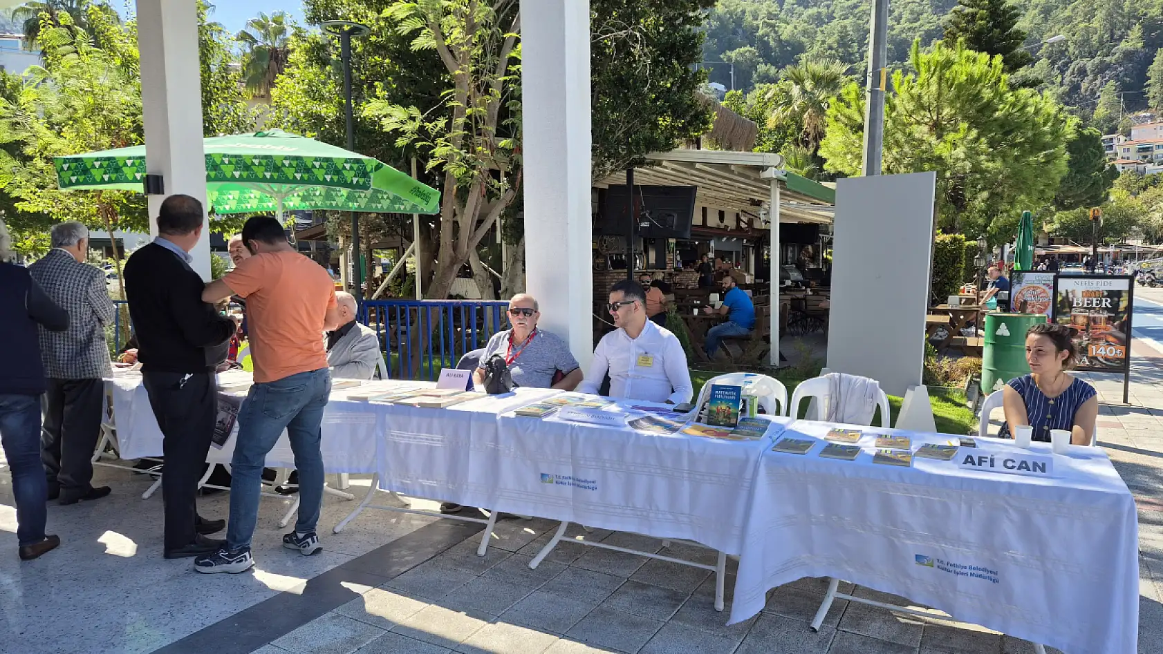 Fethiye'de Emekli Emniyet Müdürü ve Yazar Arslan: 'Bugün 10.10, Okumamaya Son'