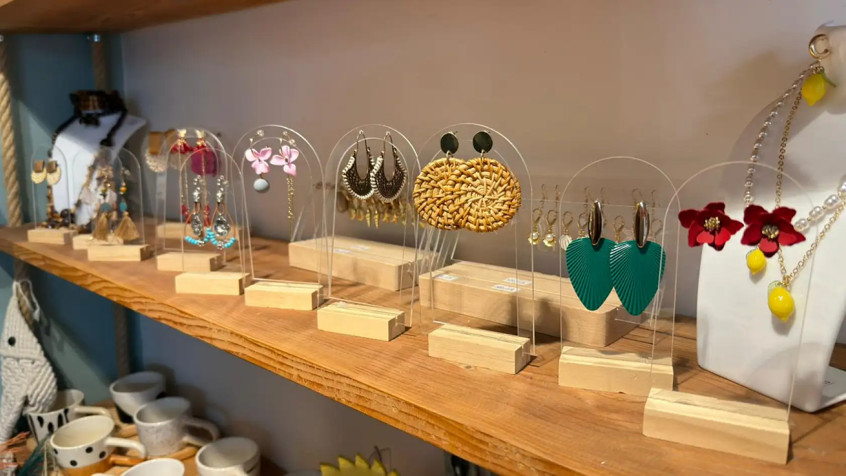 Fethiye'de Öğretmenler Günü'ne Özel Hediyelik Yoğunluğu