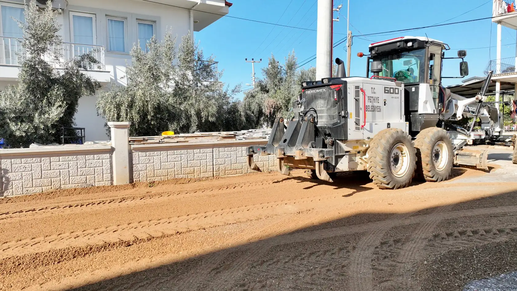 Fethiye Çamköy'de Yoğun Mesai