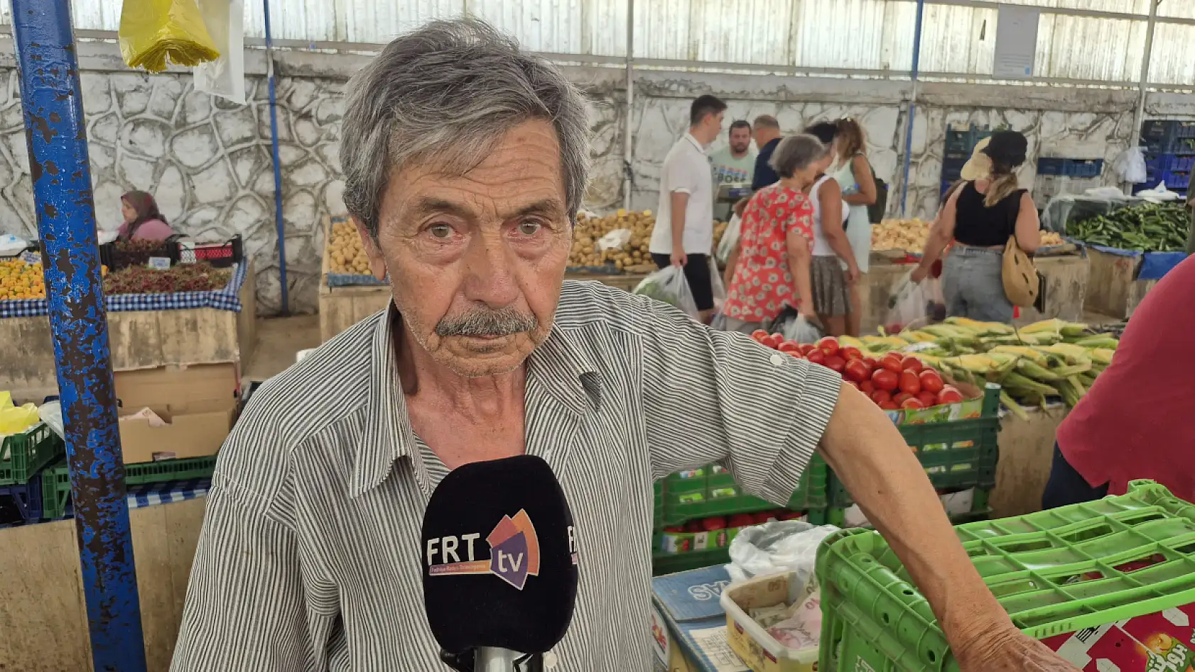 Fethiye Salı Pazarı'nda  Hem Üretici Hem Emekli Fiyatlardan Dertli