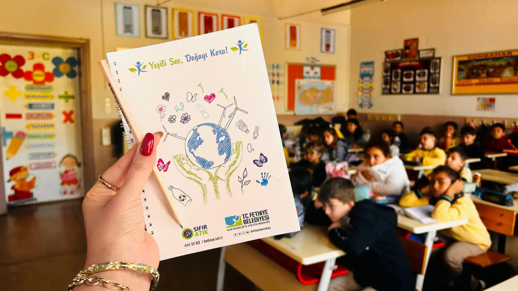 Fethiye'de 'Çevre Koruma ve Geri Dönüşüm' eğitimleri başladı