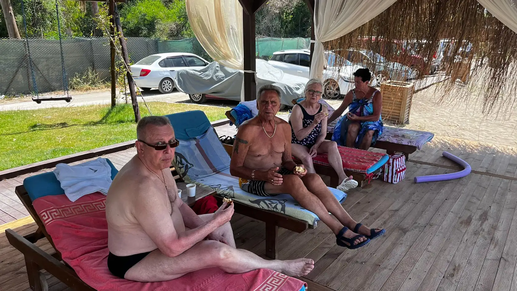 Ekolojik konseptli Fethiye Karaot Plajı sezona hazır