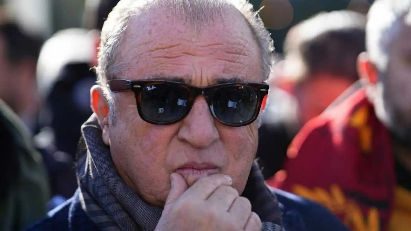 Galatasaray'ın unutulmaz futbolcusu Gökmen Özdenak'a veda