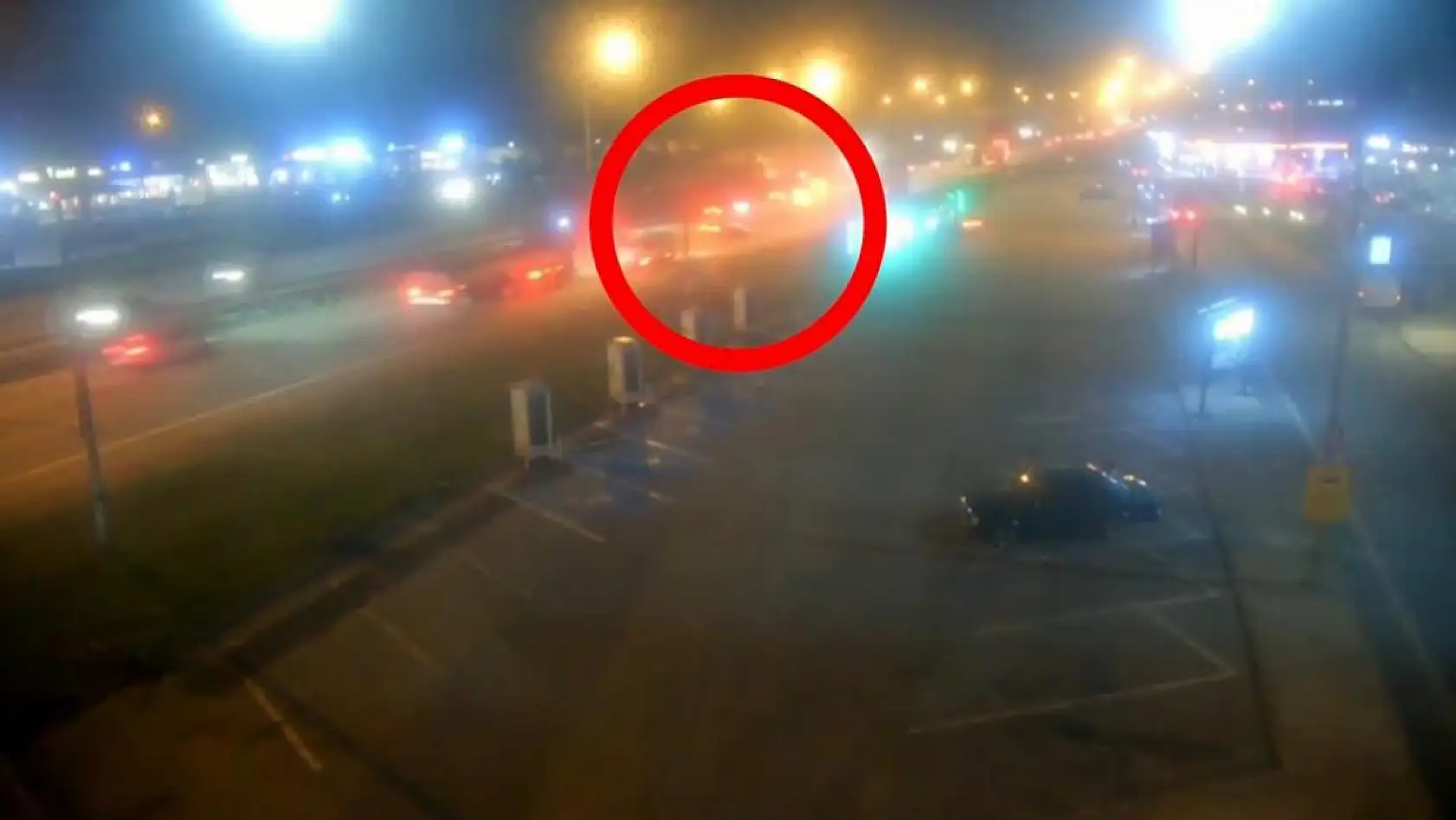 Makas atarak ilerlediği iddia edilen otomobilin sebep olduğu cinayet gibi kazanın tutanağı pes dedirtti