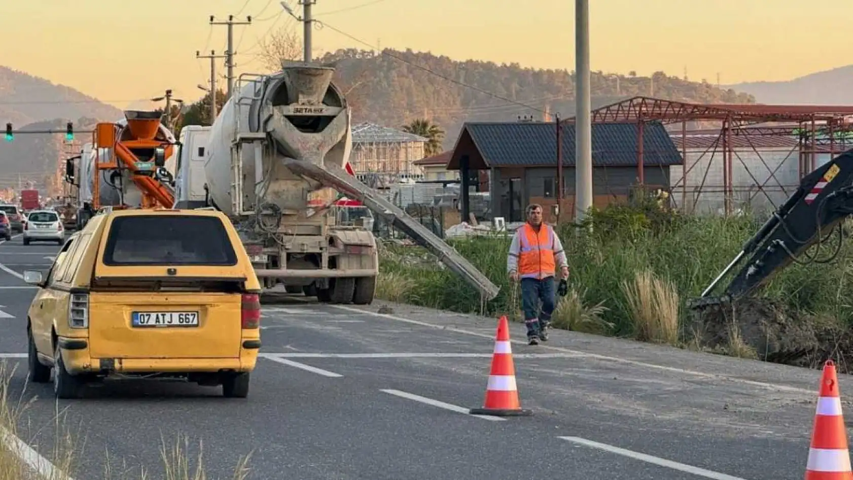 Muğla'da görünmez kaza işçiyi hastanelik etti