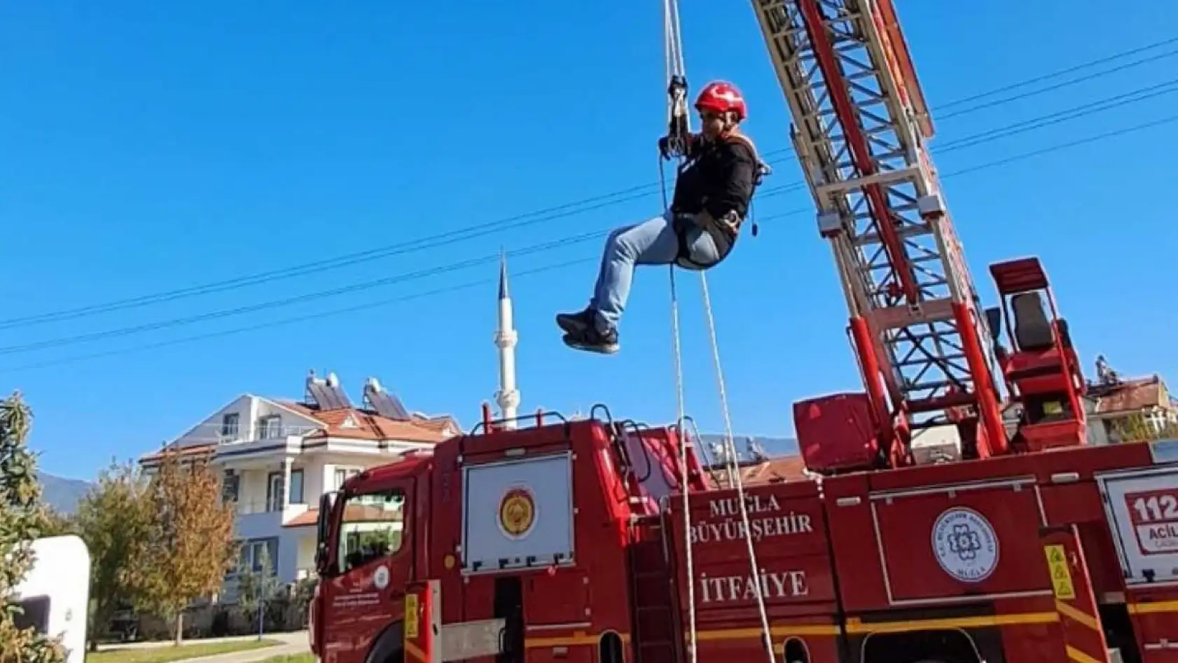Muğla Büyükşehir Belediyesi Gönüllü İtfaiyeciler Yetiştiriyor