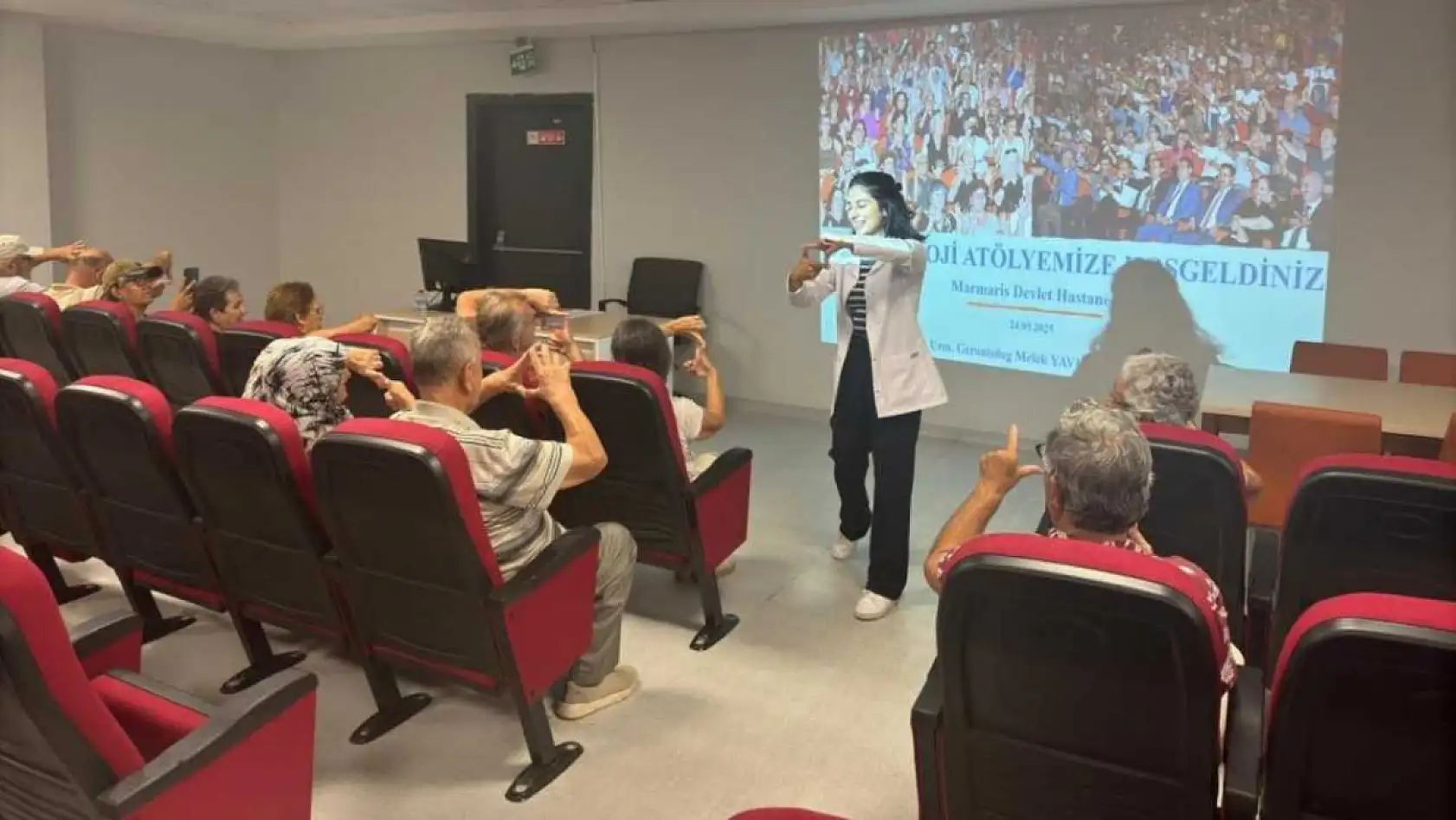Marmaris Devlet Hastanesi'nde gerontoloji atölyesi başladı