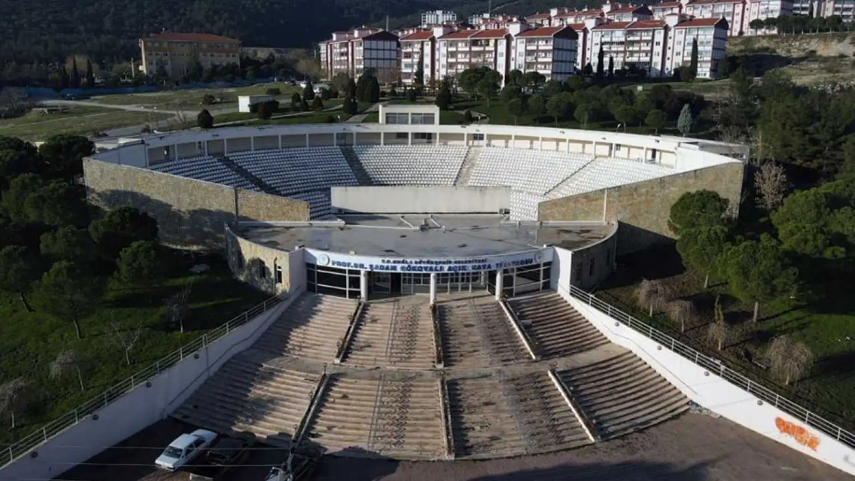 Menteşe Şadan Gökovalı Açık Hava Tiyatrosu yenileniyor