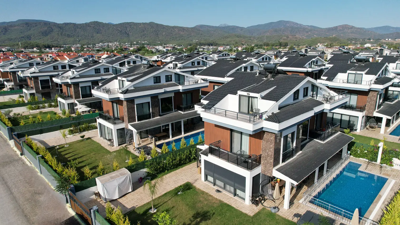 Fethiye'de Emlak Sektörü Canlılığını Koruyor