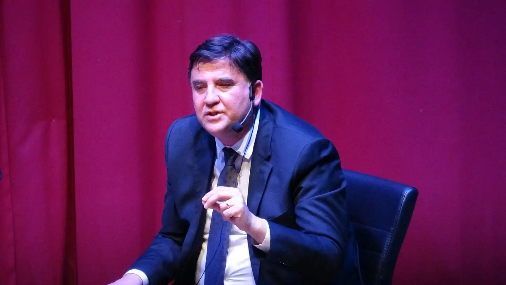 Fethiye'de 'Gün Batımı Söyleşileri' Etkinliği Gerçekleştirildi