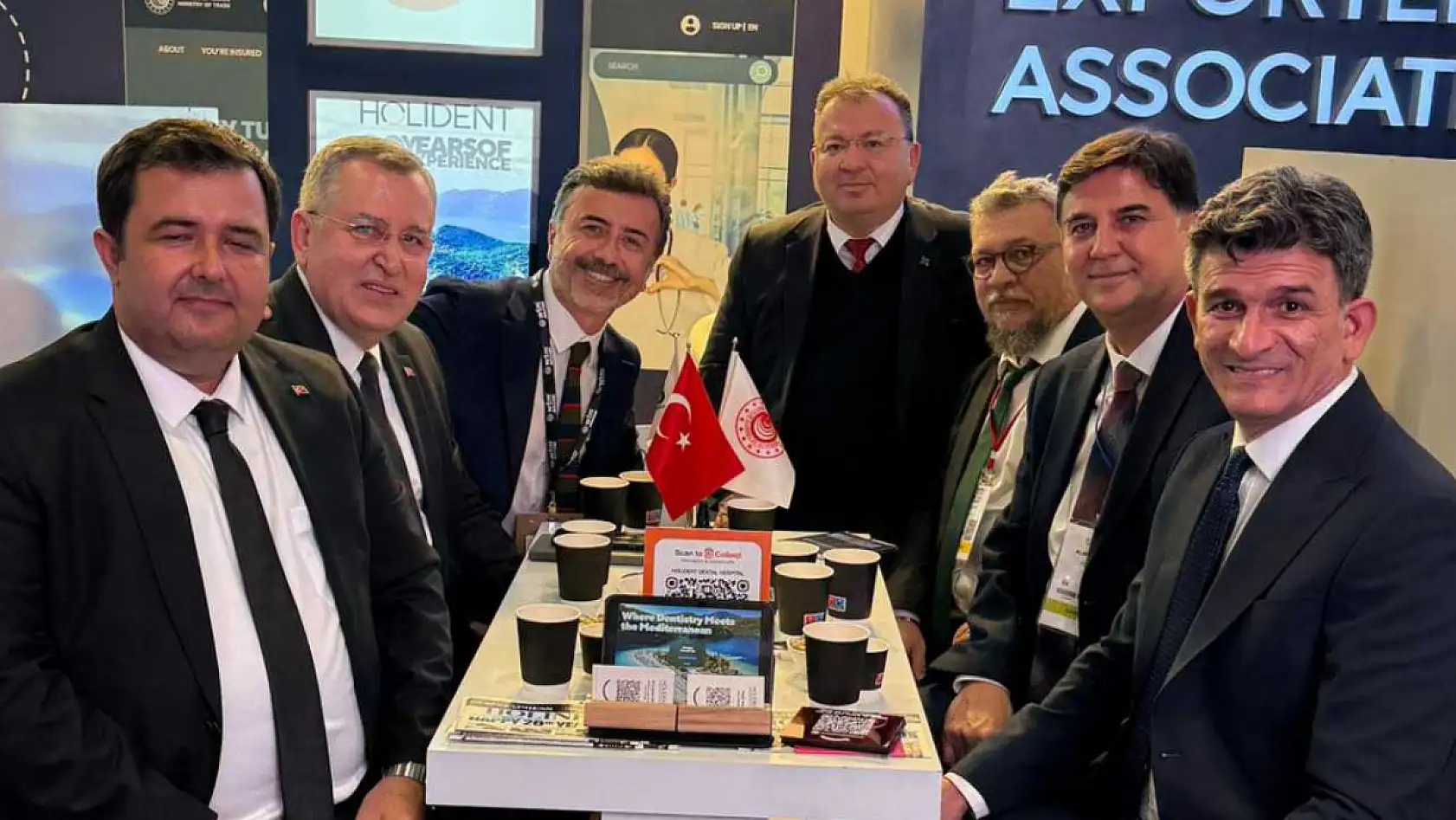 Holident Diş Kliniği, WTM London'da Sağlık Turizminde Türkiye'yi Temsil Etti
