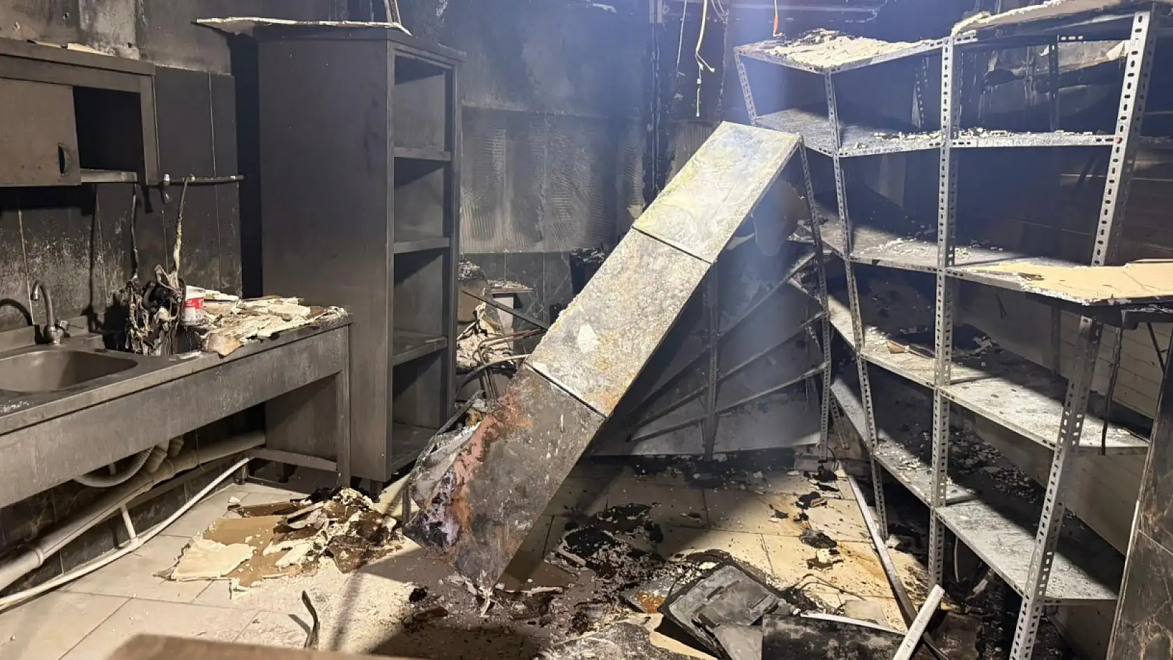 Fethiye'de Yanan İşyerinde 1 Milyon TL'lik Zarar