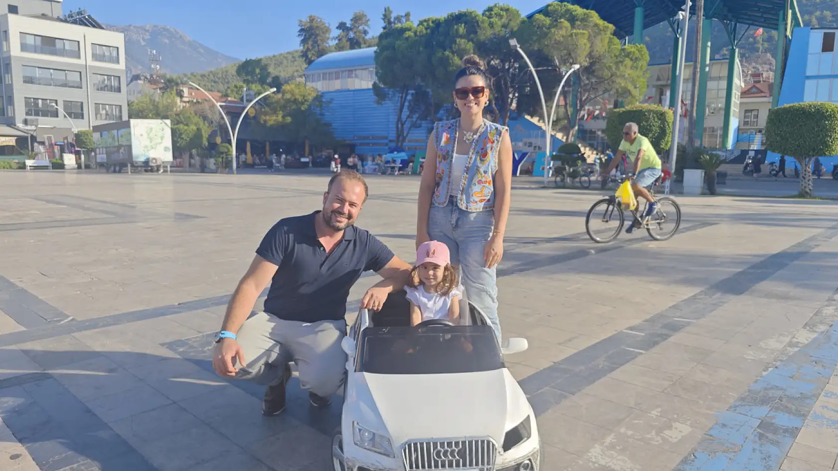 Fethiye'de Dünya Kız Çocukları Günü: 'Kız Çocuğu Cennettir'