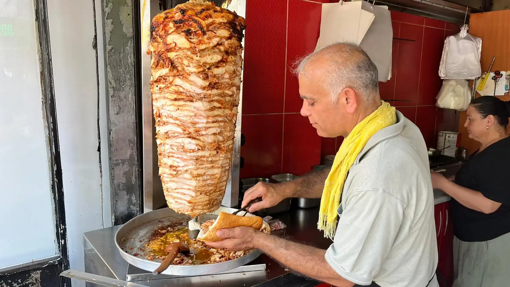 Fethiye'de 1998'den bu yana tavuk dönerde aynı titizlik