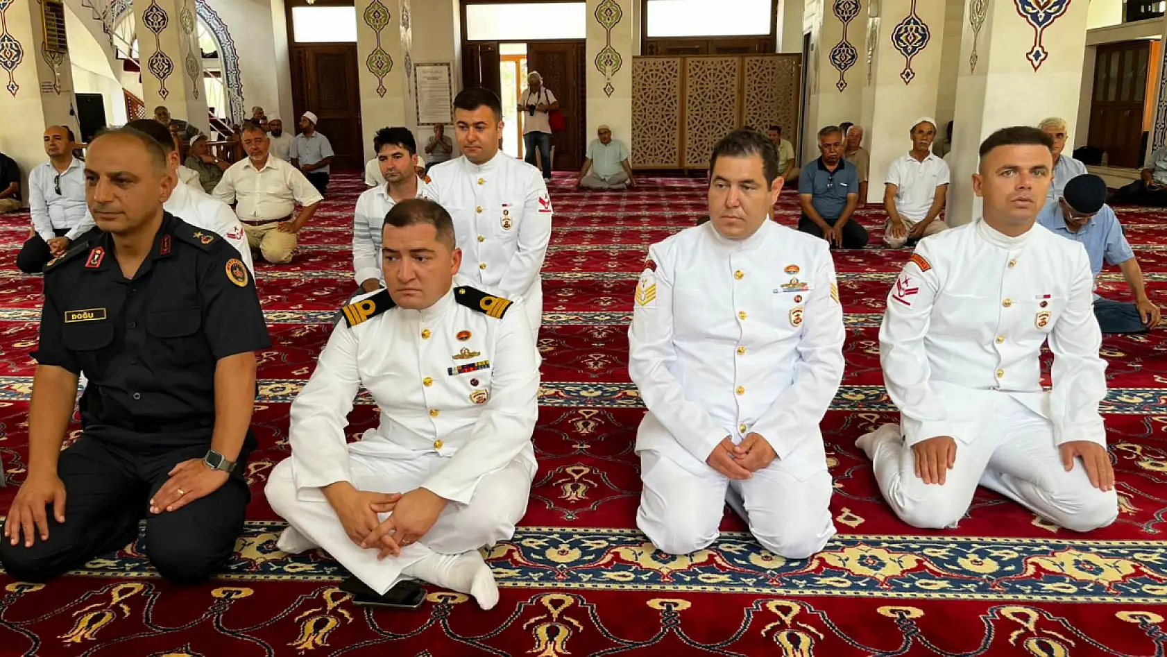 Fethiye'de 15 Temmuz şehitleri için Mevlid-İ Şerif ve hatim duası okundu