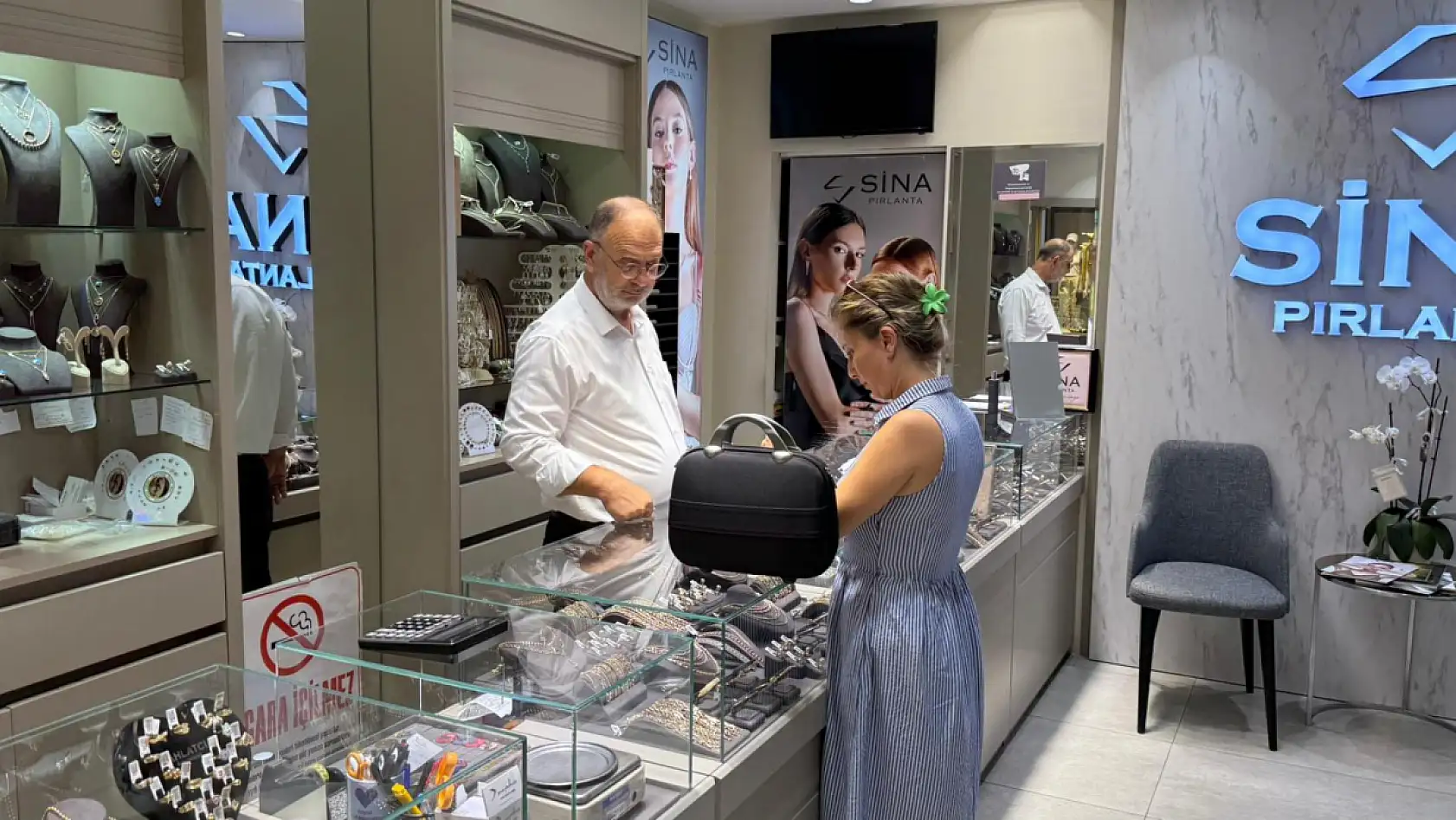 Fethiye'de yerli ve yabancılar pırlantayı tercih ediyor