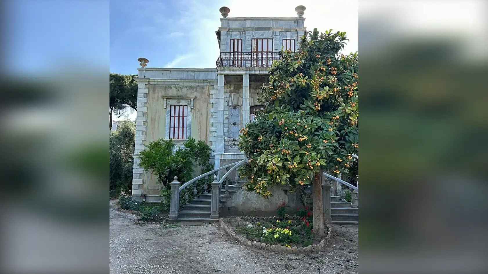 Fransız Zarafetiyle Yüzyıllık Aşkın İzleri: Leylak Saçlı Madame'ın Evi Milas'ta Zamana Direniyor