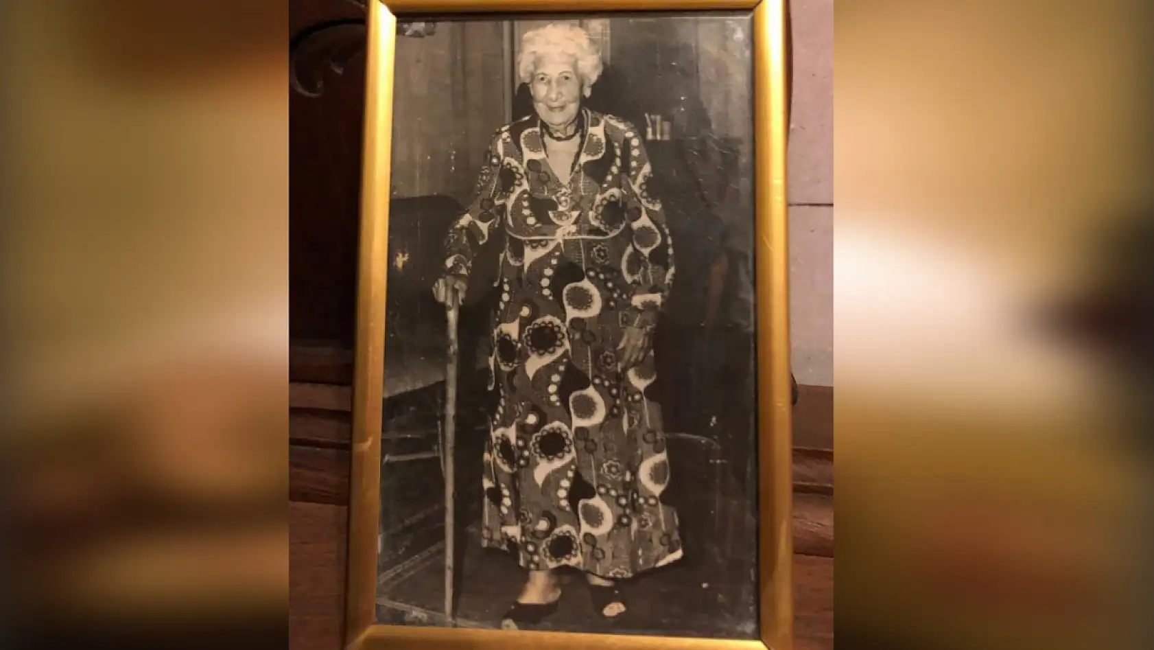 Fransız Zarafetiyle Yüzyıllık Aşkın İzleri: Leylak Saçlı Madame'ın Evi Milas'ta Zamana Direniyor