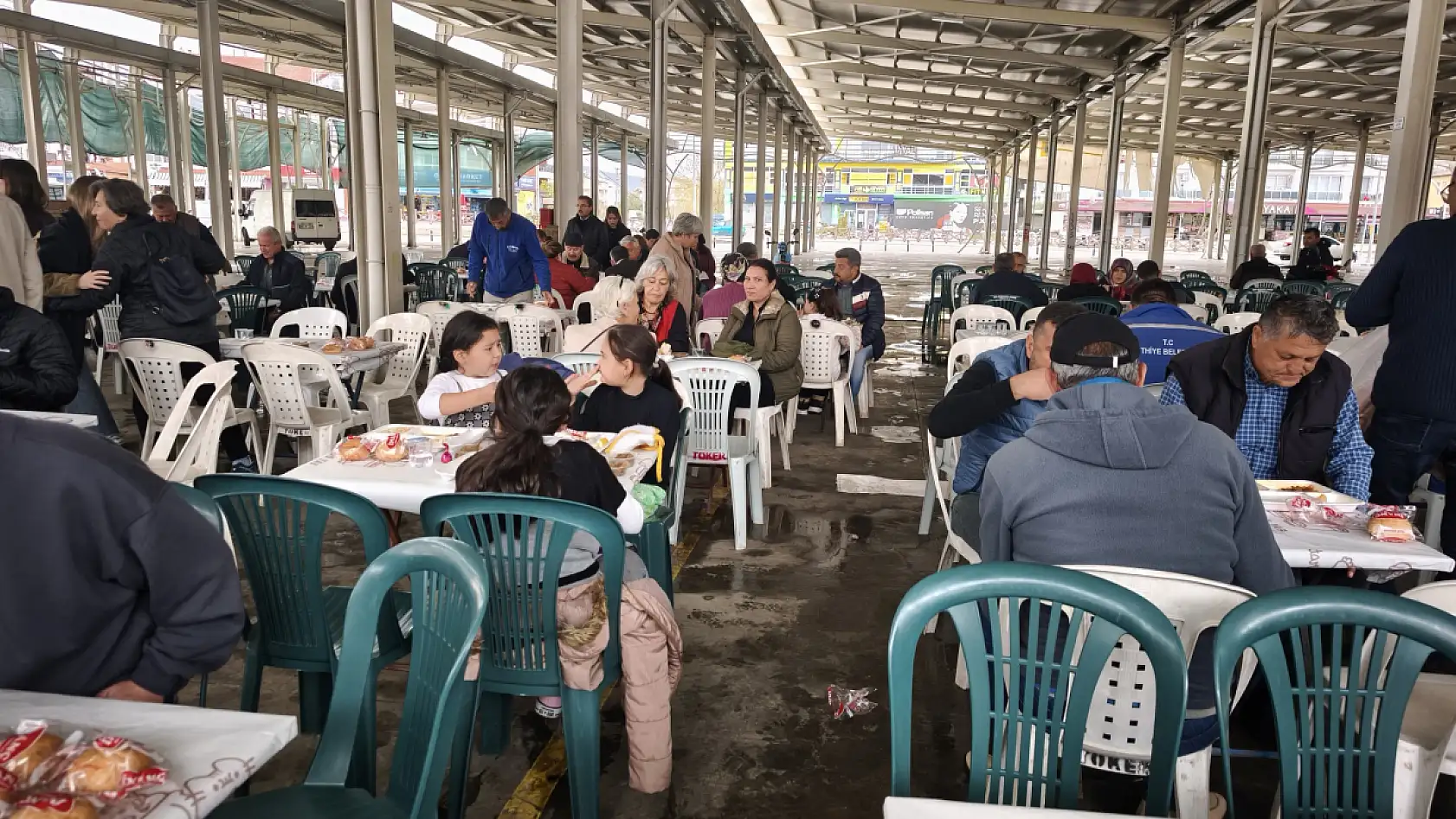 Fethiye'de merhum öğretmen Şekip Başkaya için 52 yemeği hayrı düzenlendi