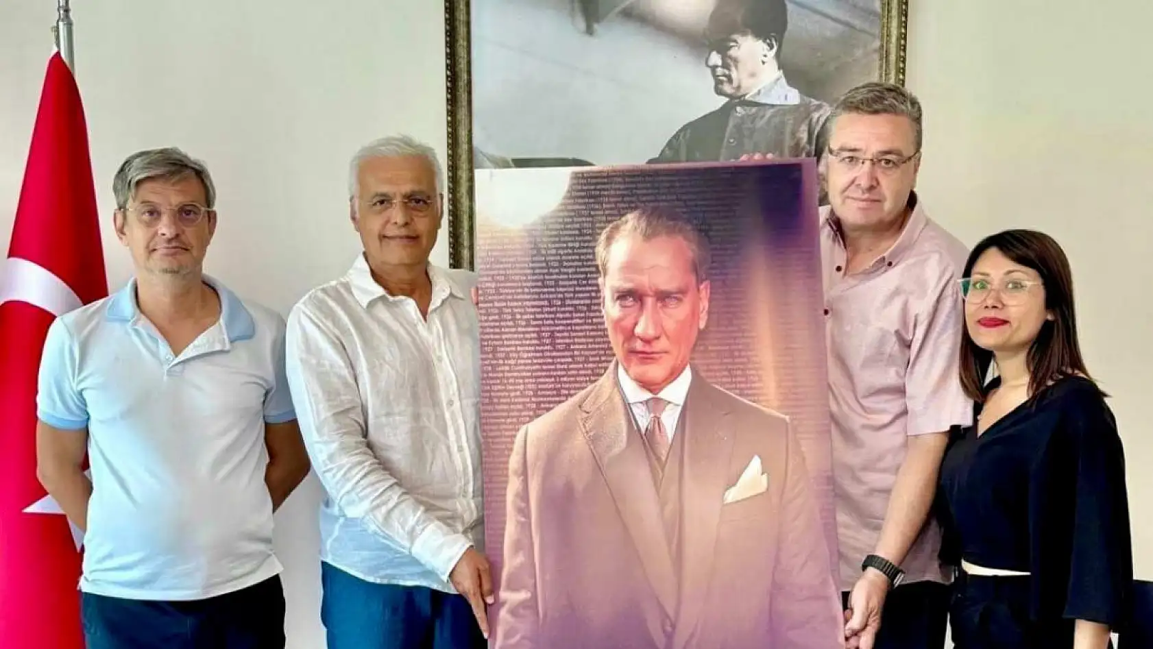 İzmir YMM Odası Muğla Temsilcisi Özcan'dan Muğla'da Gazeteciler Cemiyetine ziyaret