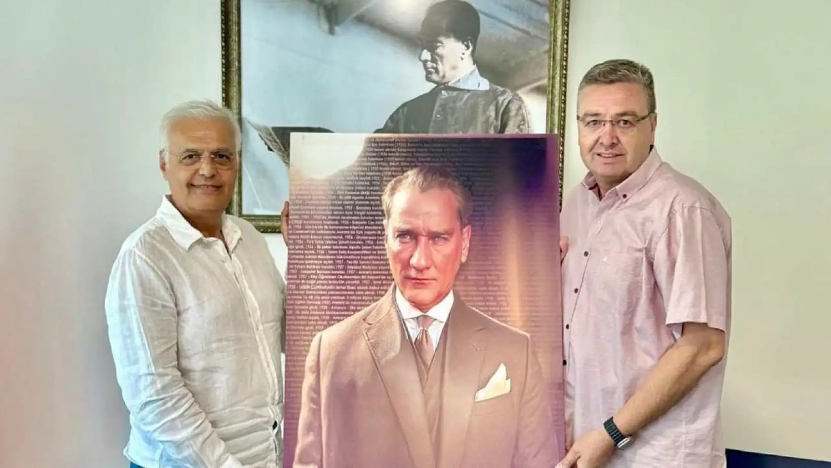 İzmir YMM Odası Muğla Temsilcisi Özcan'dan Muğla'da Gazeteciler Cemiyetine ziyaret