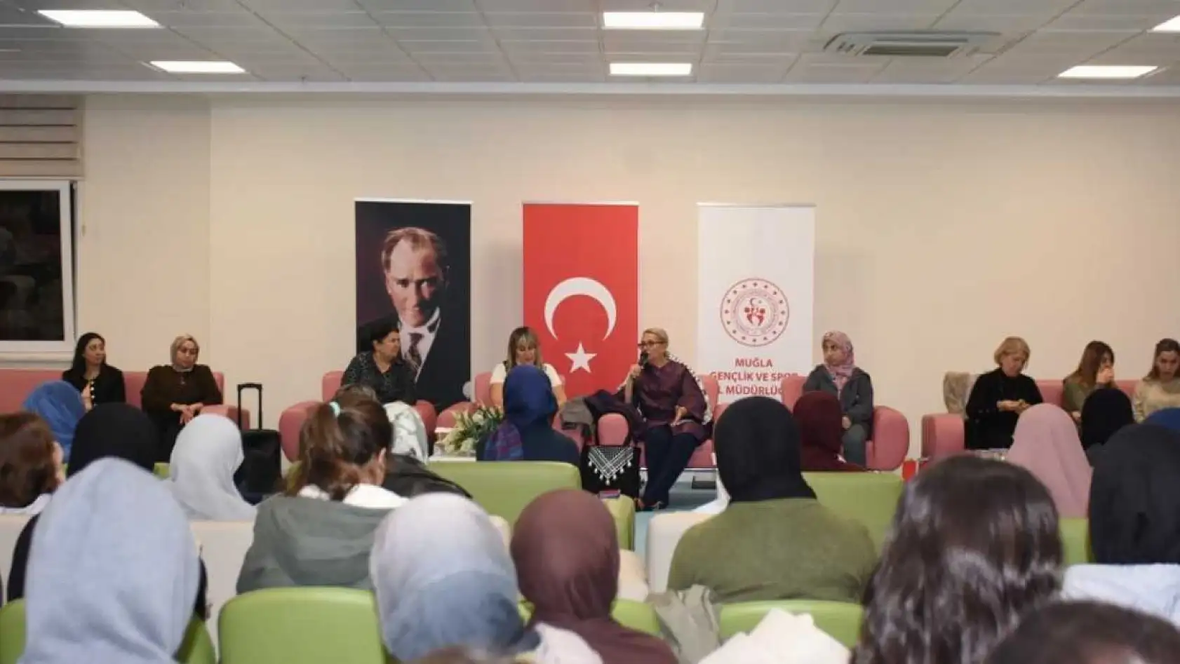 Muğla'da Filistin davasının sembol isimleri 'Sumud' kahramanları gençler ile buluştu