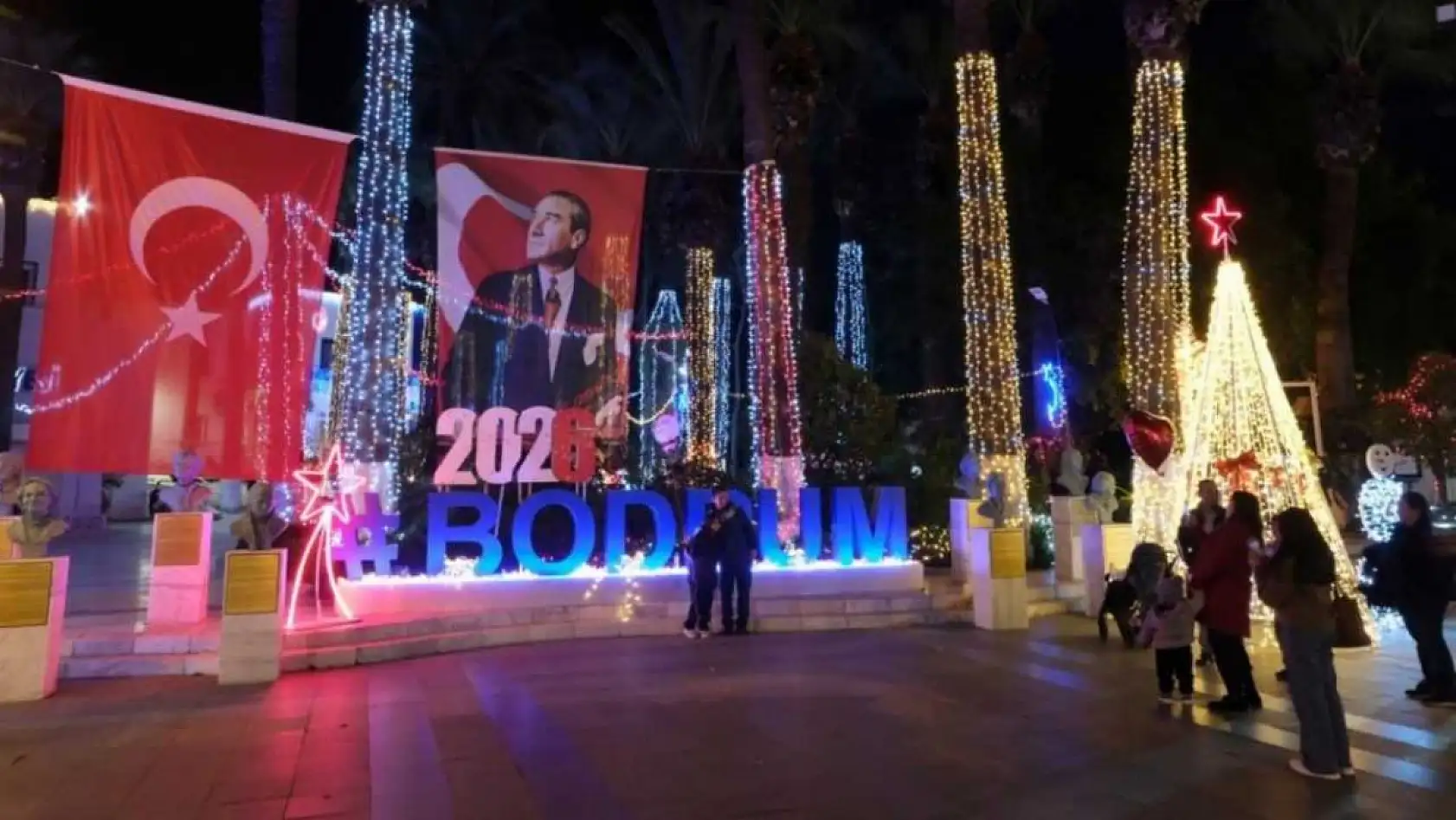 Bodrum meydanının ışıltısı fotoğraf karelerine yansıdı