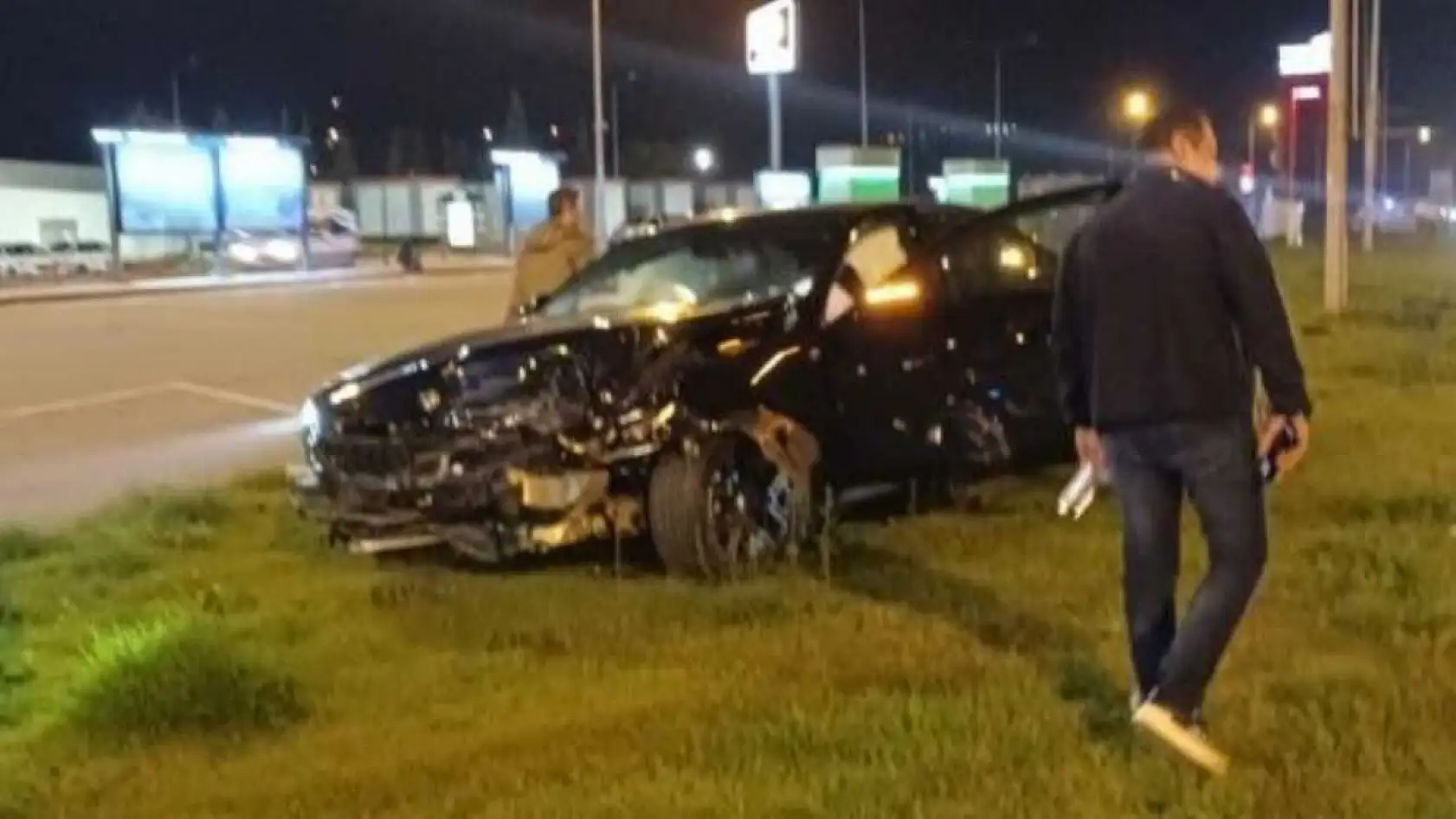 Makas atarak ilerlediği iddia edilen otomobilin sebep olduğu cinayet gibi kazanın tutanağı pes dedirtti