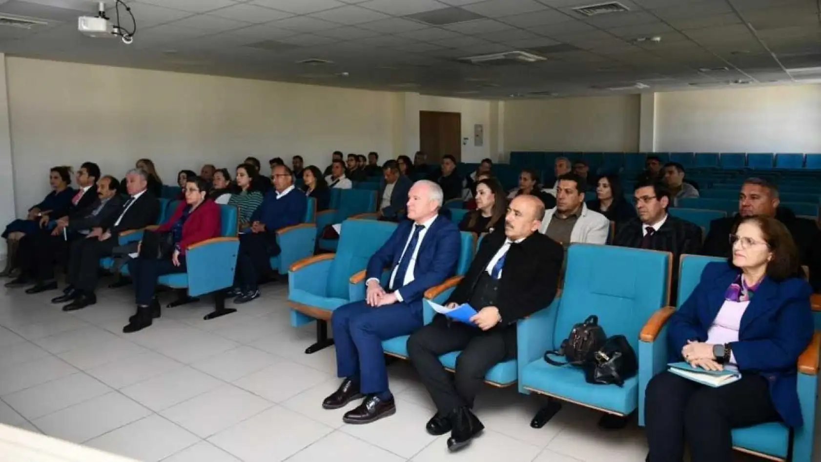 Muğla'da Nüfus Müdürlerine 'Hizmet Kalitesini Yükseltme' eğitimi verildi