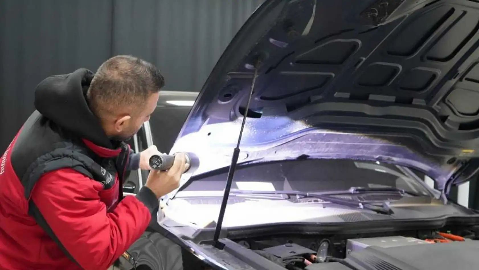 Araç satışında 'sazan sarmalı' oyununu eksperin dikkati bozdu