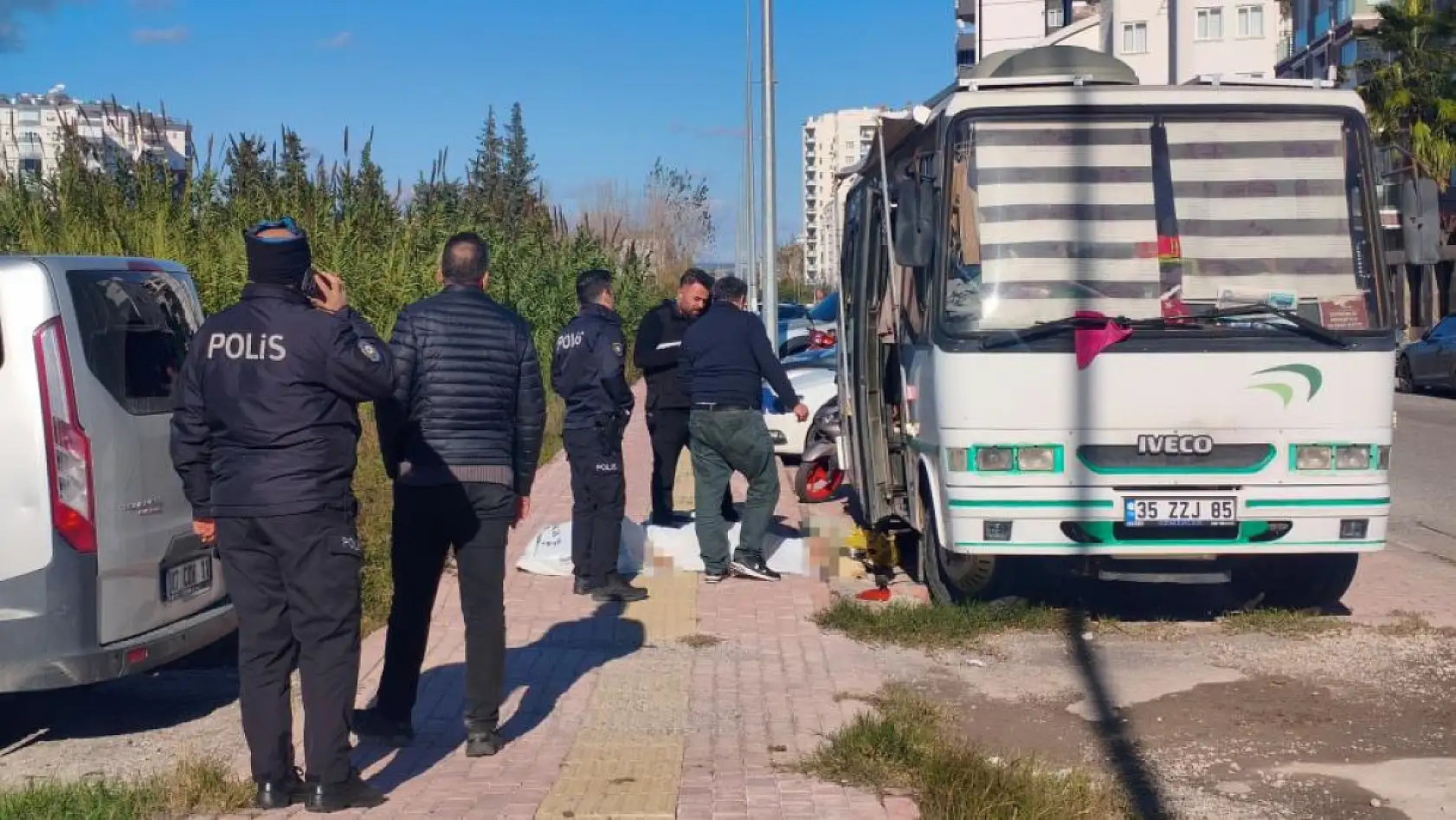Yakınlarının ulaşamadığı yaşlı adam karavanda ölü bulundu