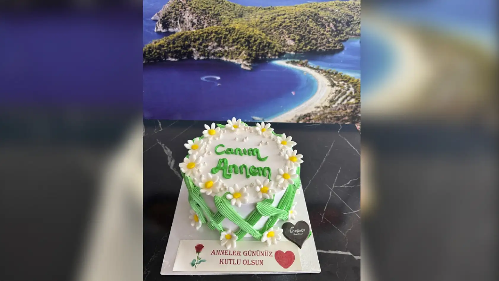 Fethiye Anteplioğlu Tatlı Dünyası'ndan Anneler Günü'ne Özel Pastalar