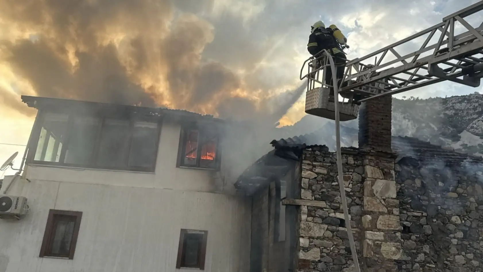 Muğla İtfaiyesi Bayramda 121 İtfai Olaya Müdahale Etti