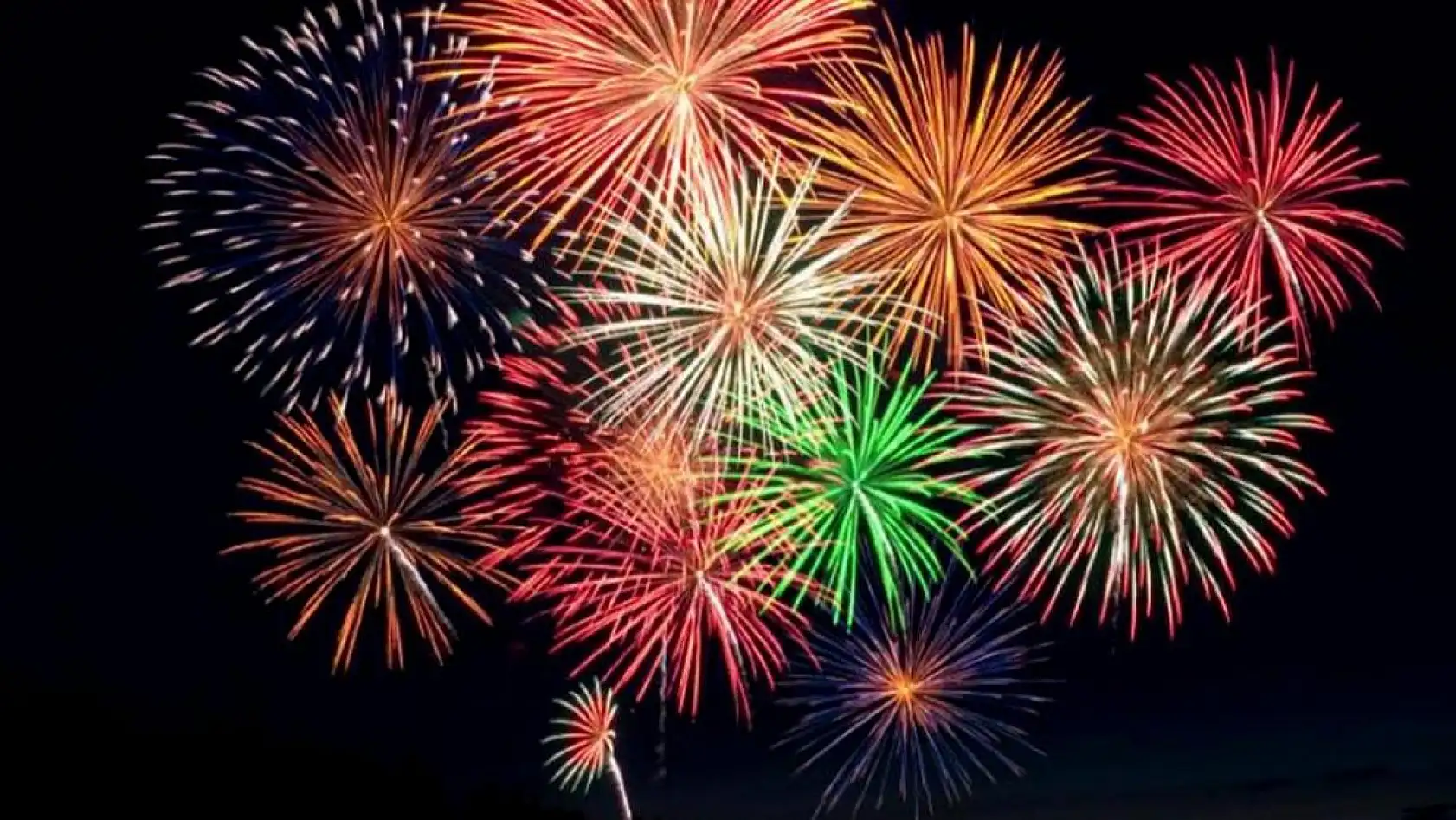 Sahil bandında havai fişek gösterisi yapılmayacak