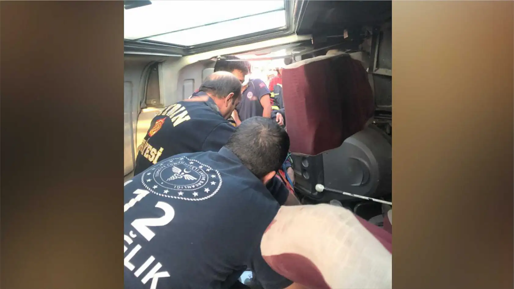 Korkunç Kaza! İşçi Minibüsü Devrildi, 11 Kişi Yaralı